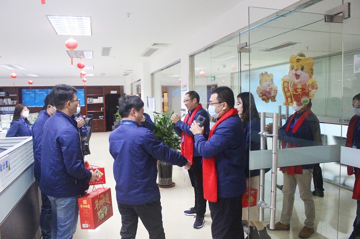 F:\yf\官網(wǎng)oa推文及圖片年‚20208開春慰問(wèn)小圖 (2).jpg